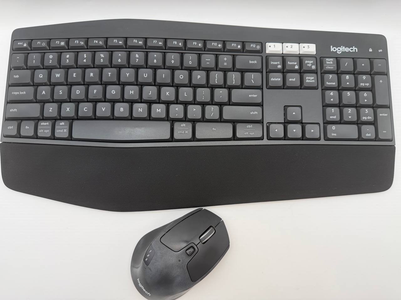 Logitech MK850 Keyboard Mouse Combo for Windows macOS ChromeOS Graphite