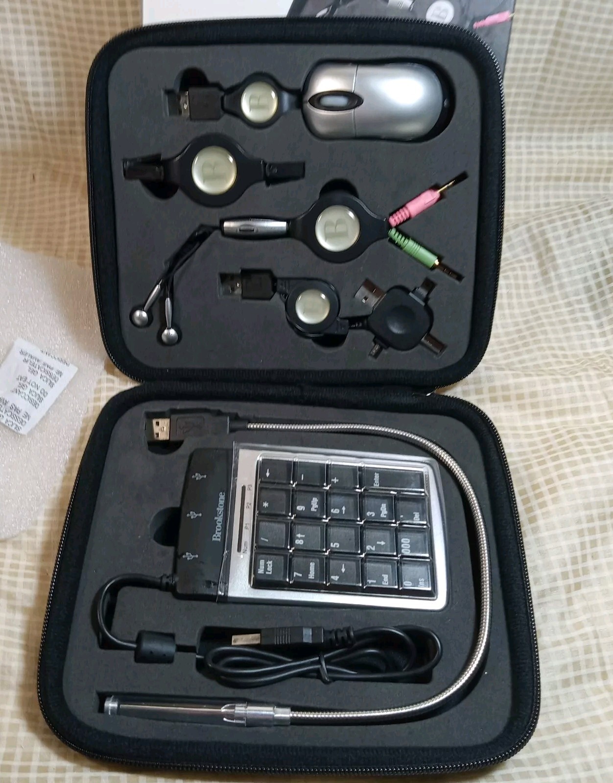 Brookstone Laptop Essentials Kit- NEW  Everything you need for Business Travel