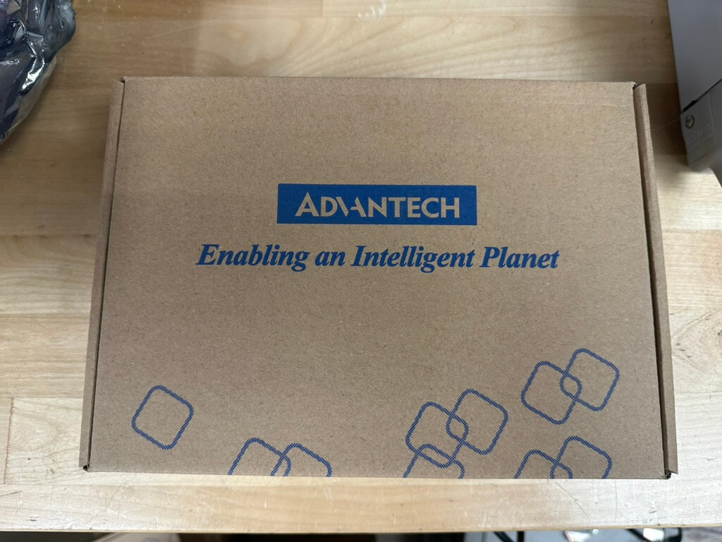 Advantech MIO-5251J-U0A1E MIO-Compact Single Board Computer Intel Atom J1900 NEW