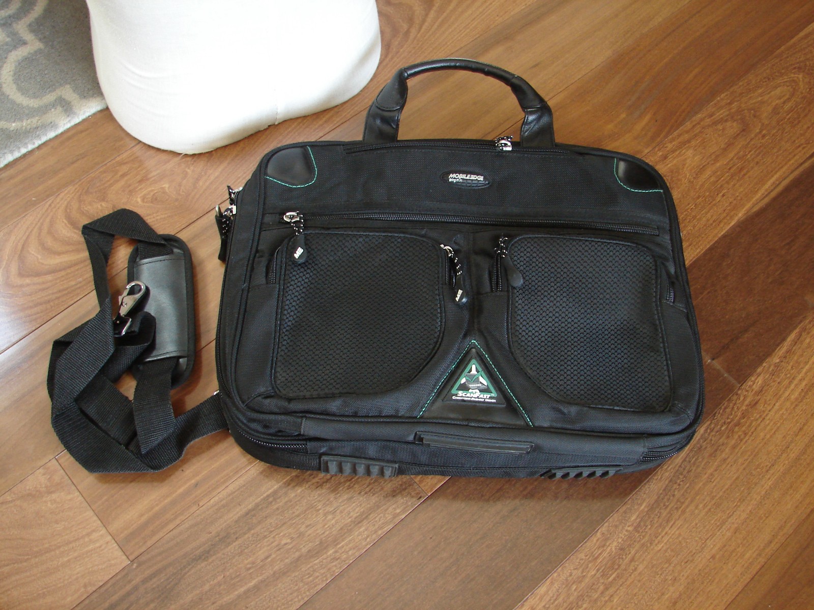 Mobile Edge Messenger Shoulder Bring It On Scan Fast Laptop Bag Black