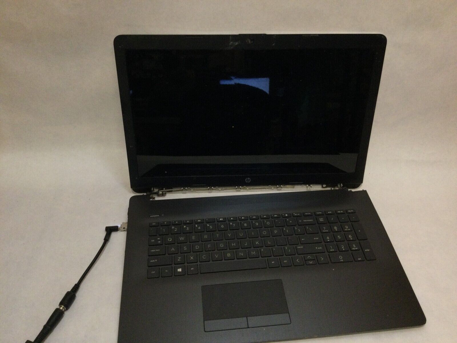 HP Pavilion 17z-ca000 17.3” / UNKNOWN SPECIFICATIONS / (POWERS ON/NO BOOT) MR