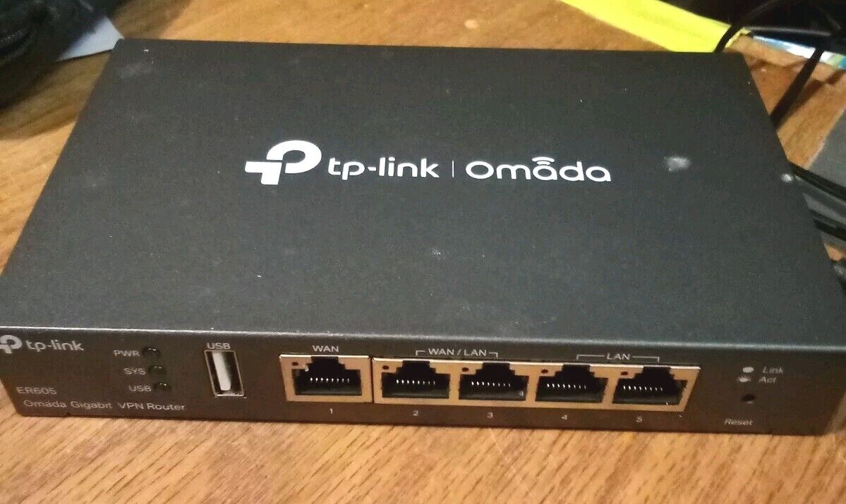 TP-Link ER605 V2 Omada 5-Port Gigabit Multi-WAN VPN Router with non OEM adaptor