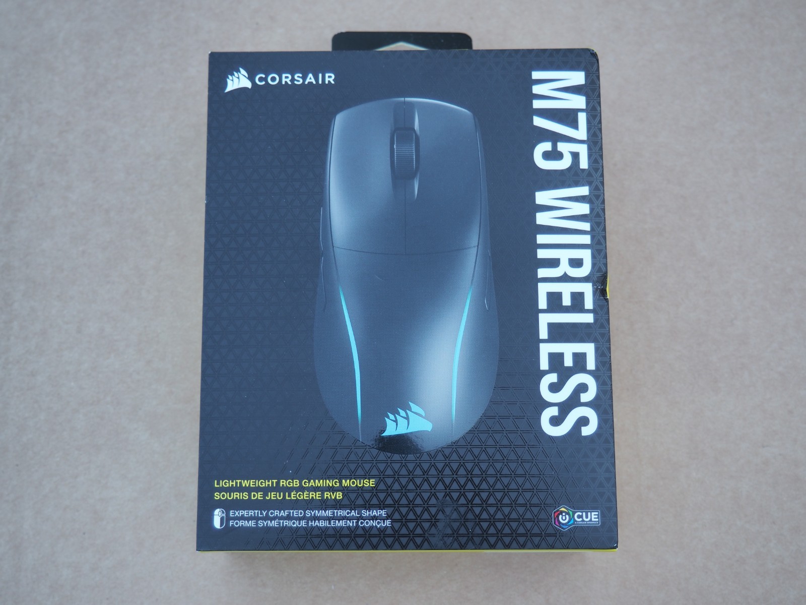 CORSAIR - M75 WIRELESS Lightweight RGB Gaming Mouse - Wireless - Black