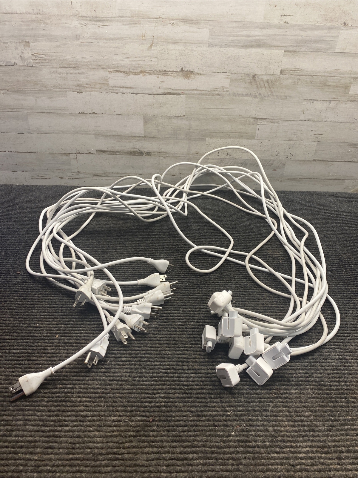 Used Lot of  11 Apple AC Extension Cord Volex APC7Q 2.5A 125V 6FT