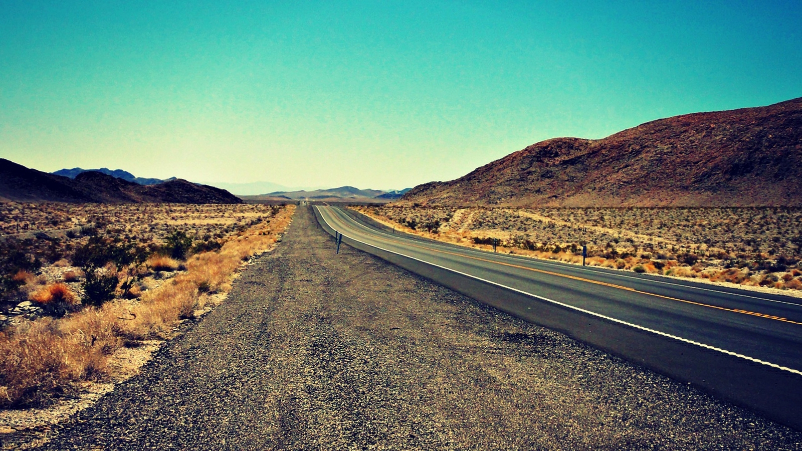 Landscape road desert hills Custom Gaming Mat Desk