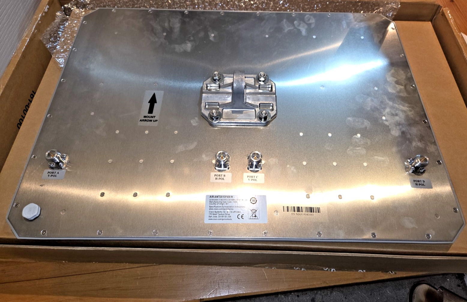 Cisco AIR-ANT2513P4M-N Dual-Band 13 dBi Patch Antenna – Used