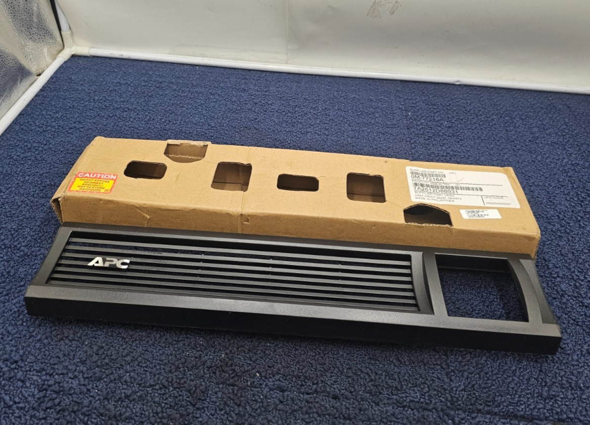 American Power Conversion (APC) 0M-77216A Front Bezel Cover Face Plate Durable