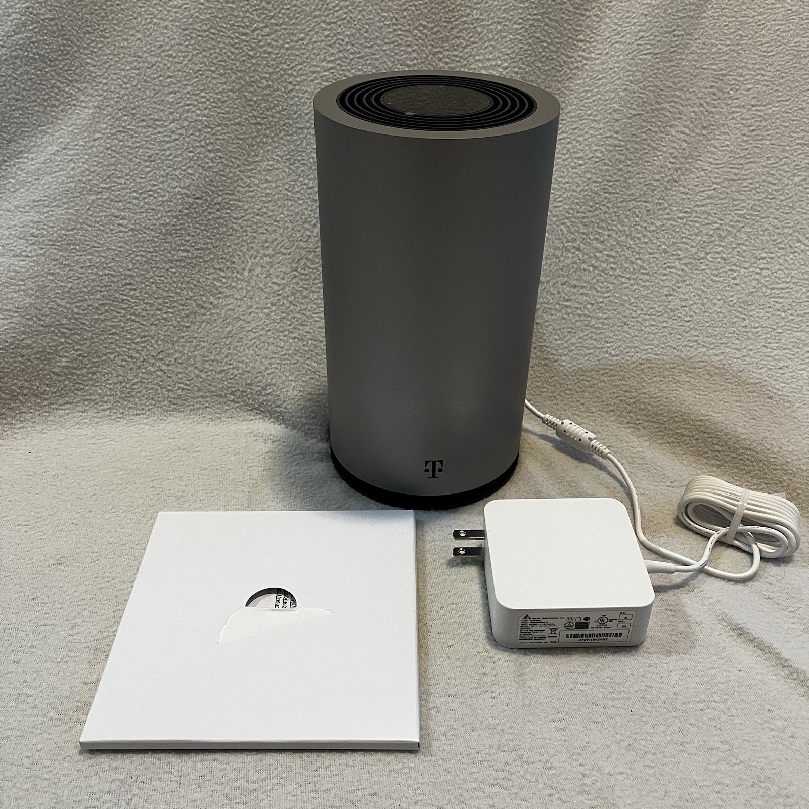 T-Mobile NOK 5G21 Internet Gateway Router Modem 4G / 5G Grey W/Power Cord