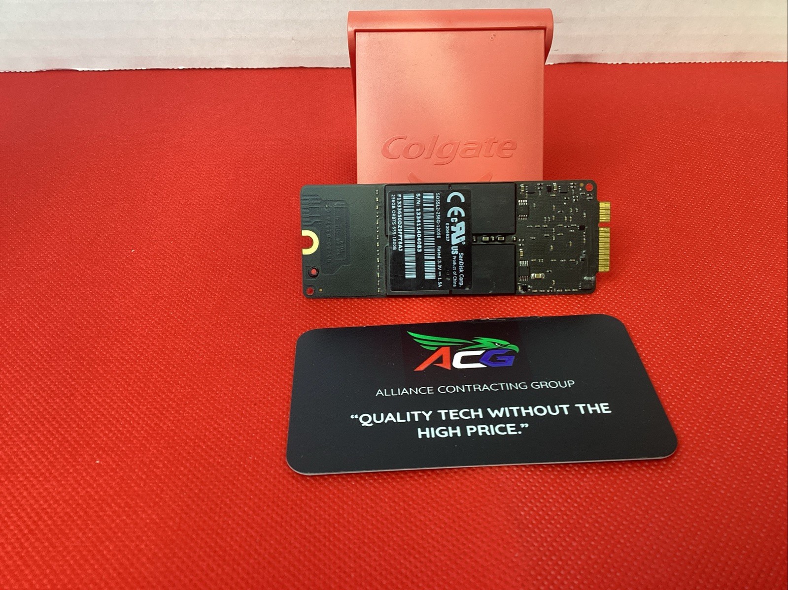 LOT OF 2 Apple OEM 256GB SSD SD5SL2-256G-1205E 655-1800B  UNTESTED