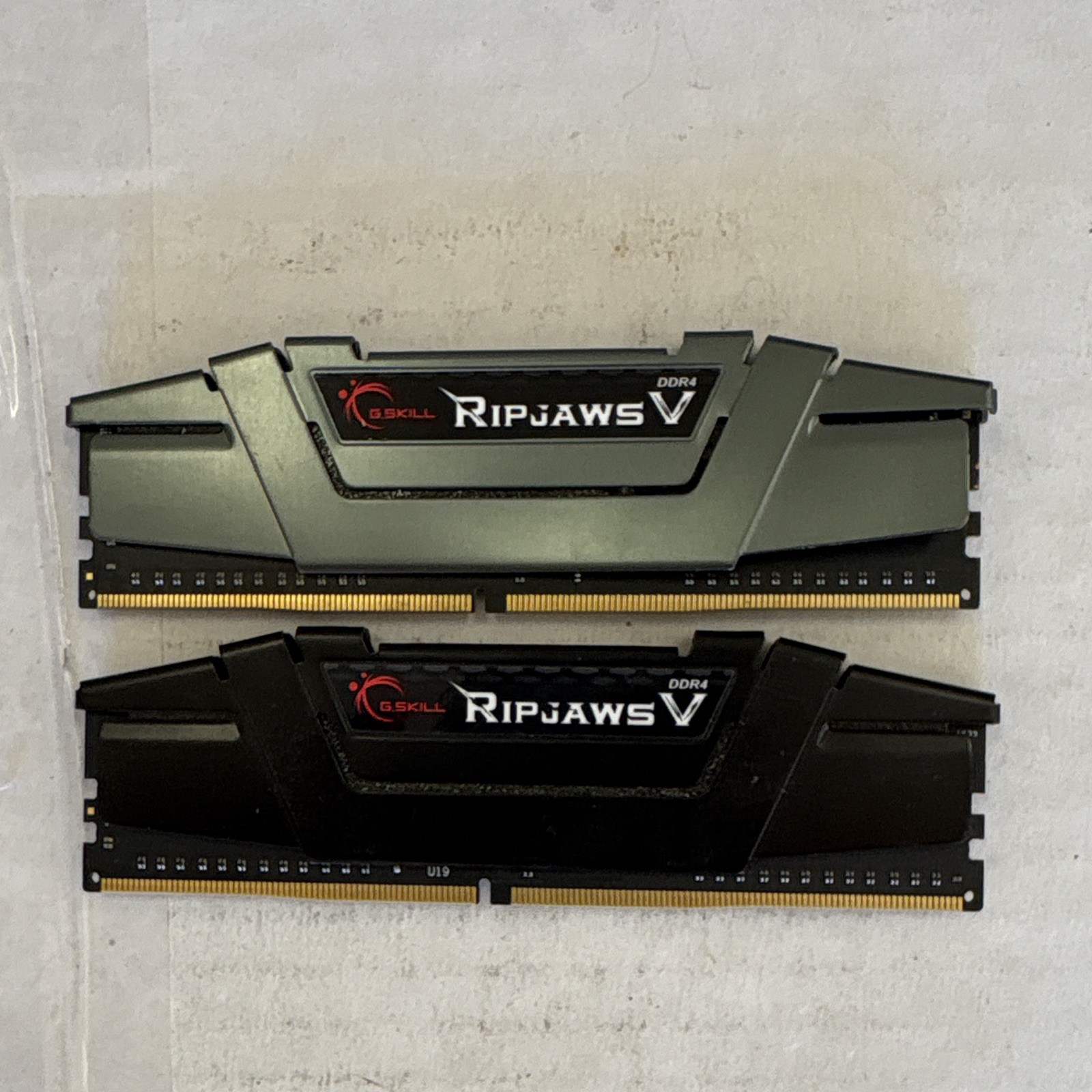 G.Skill Ripjaws V Series 16GB (2 x 8GB) 288-Pin DDR4 2666 