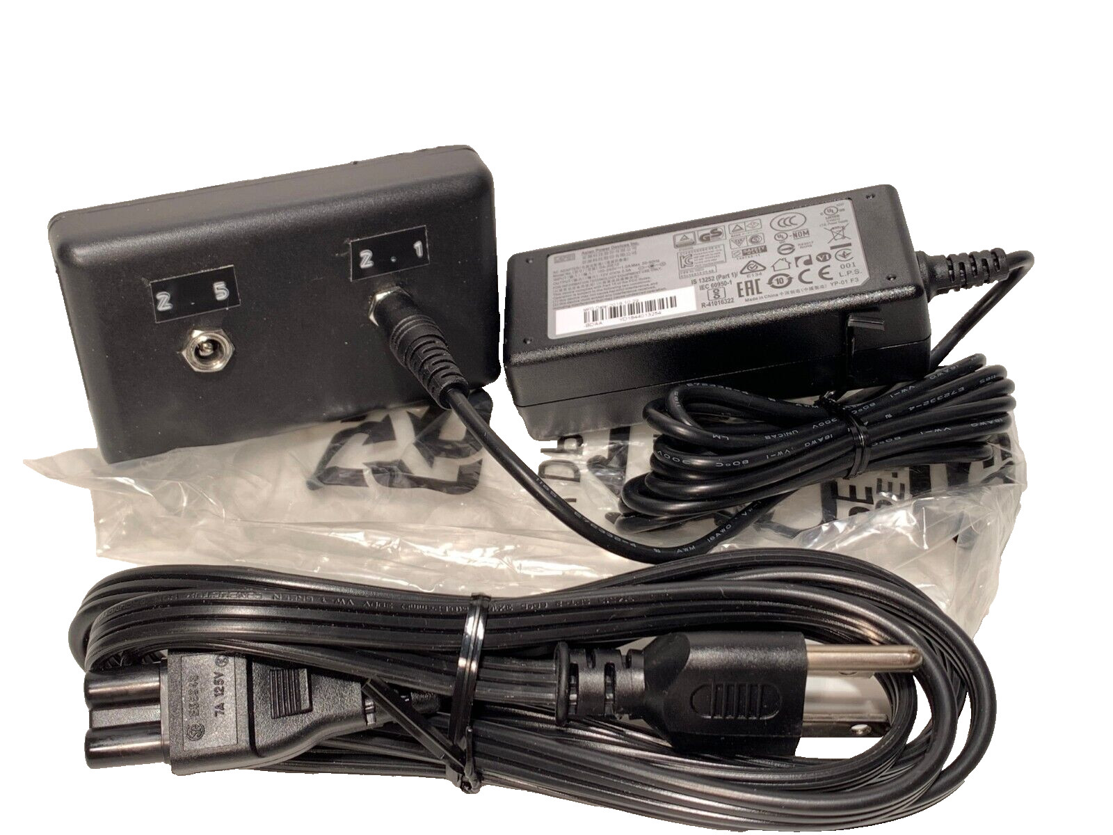 GENUINE ADP DA-30E12 DELL WYSE ADAPTER  12V 2.5A 0432-02TR000 7703750-31L 9Y62F