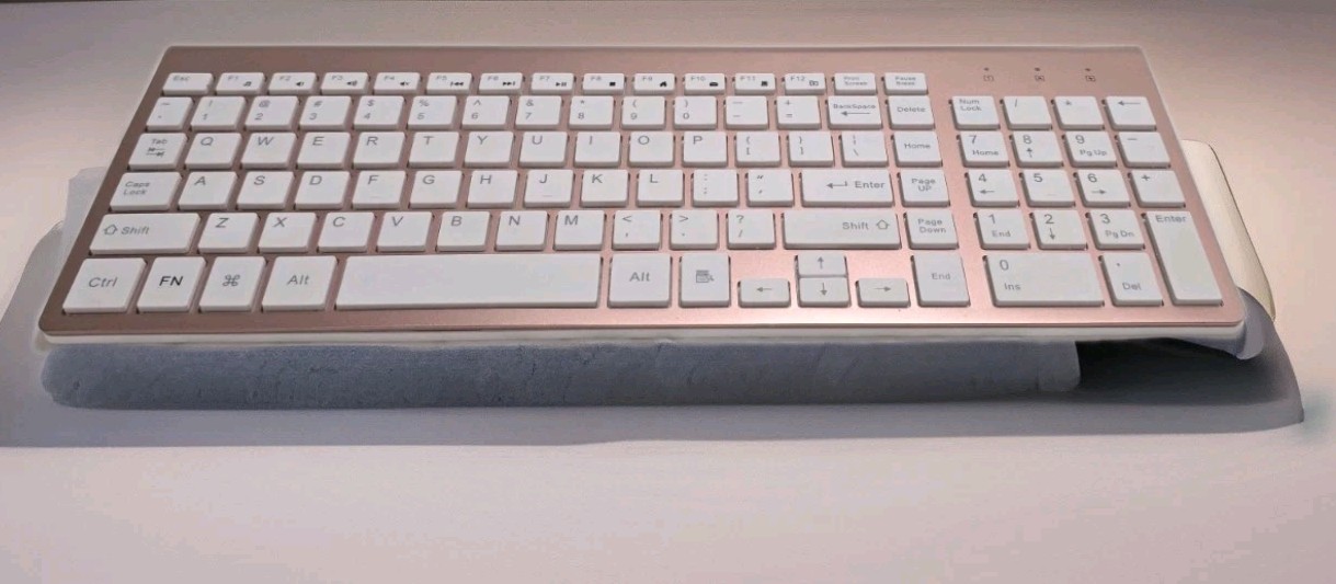 FENIFOX Wireless Bluetooth Keyboard – Full Size – Rose Gold – Keyboard Untested