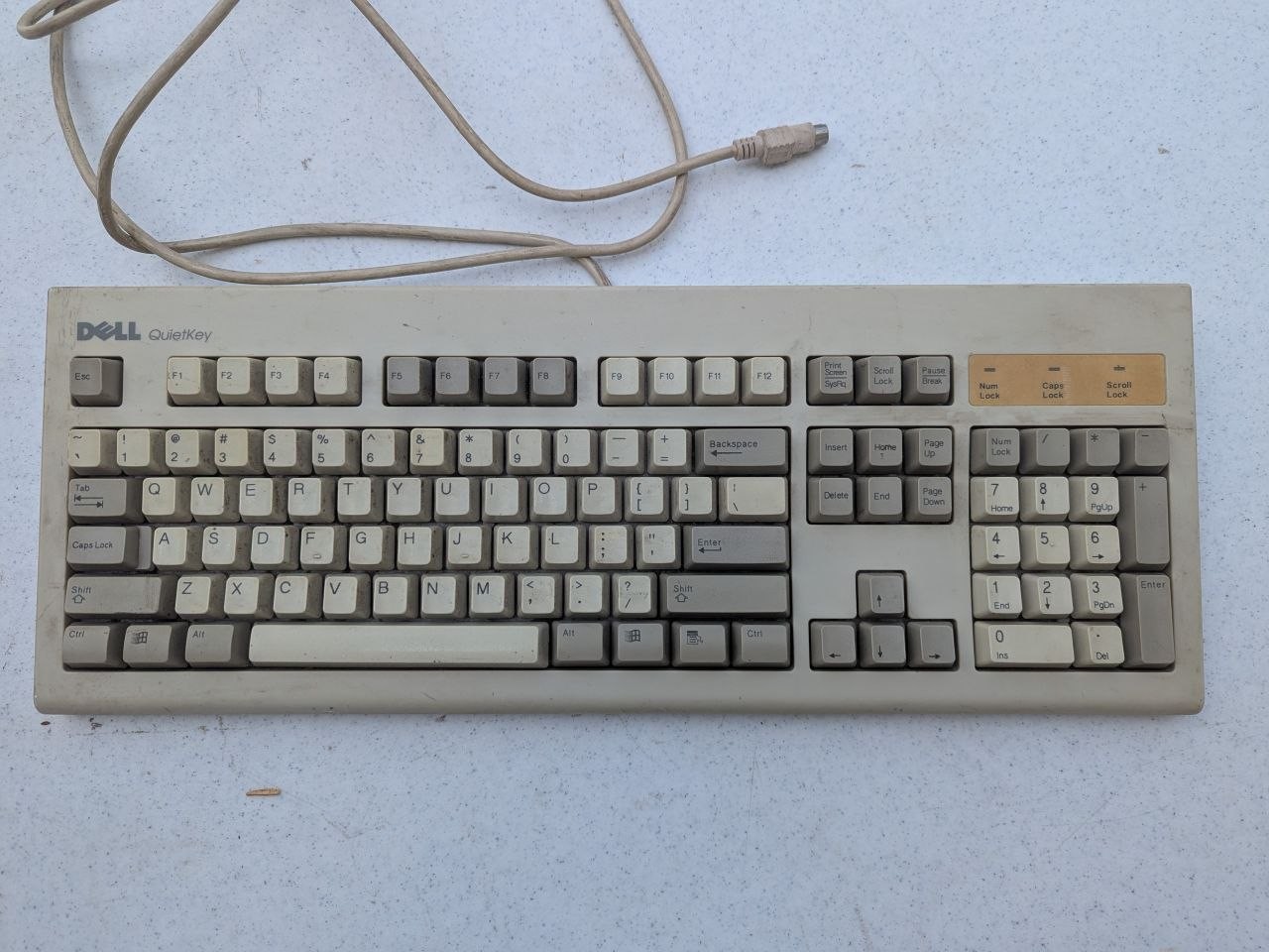 Dell QuietKey SK-1000REW Wired Keyboard 5-Pin DIN Beige Vintage RE