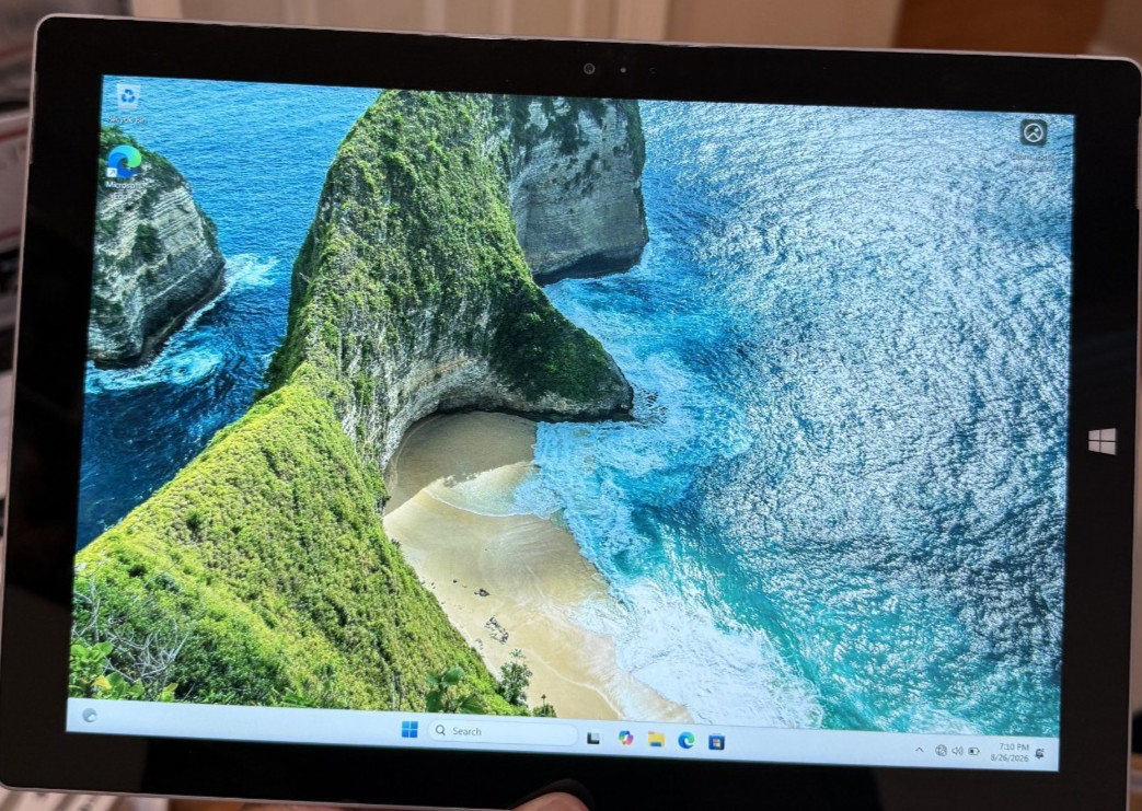 Microsoft Surface Pro 3 12" FHD i5-4300U -WIFI NOT WORKING -WALL ADAPTER INCLUDE
