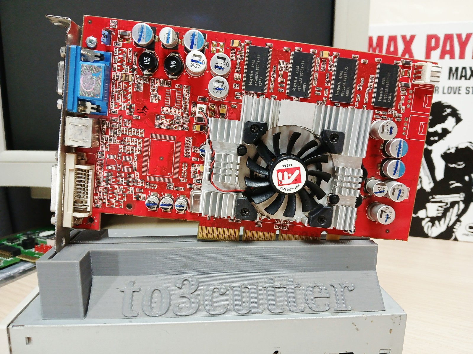 LEGENDARY ATI Radeon 9800 SE 128MB 128-bit AGP8x GREAT GAMING VGA CARD 