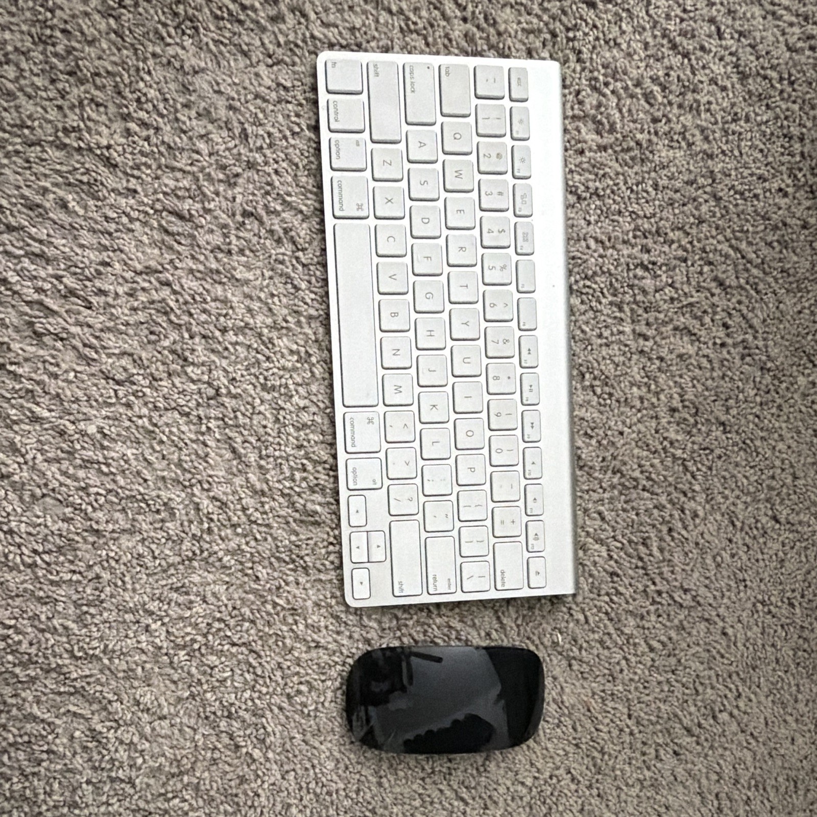 Apple Wireless Slim Aluminum Keyboard & Magic Mouse Bundle Silver/Black