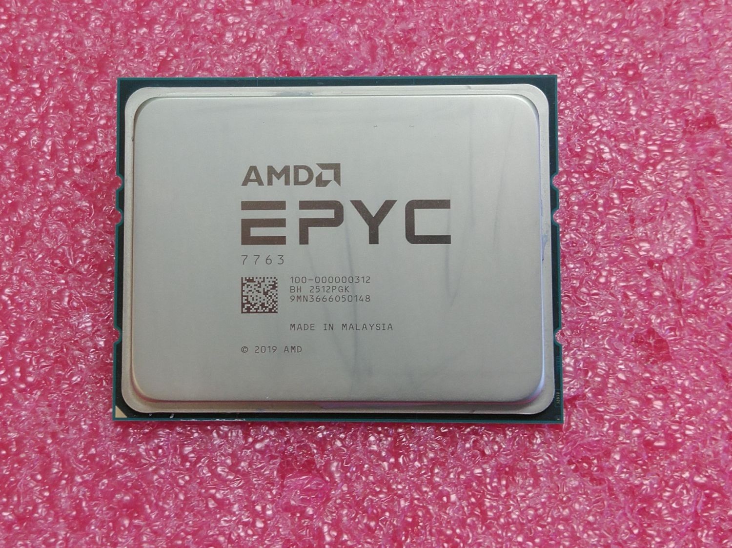 AMD EPYC 7763 64-Core,  2.45GHz, 100-000000312