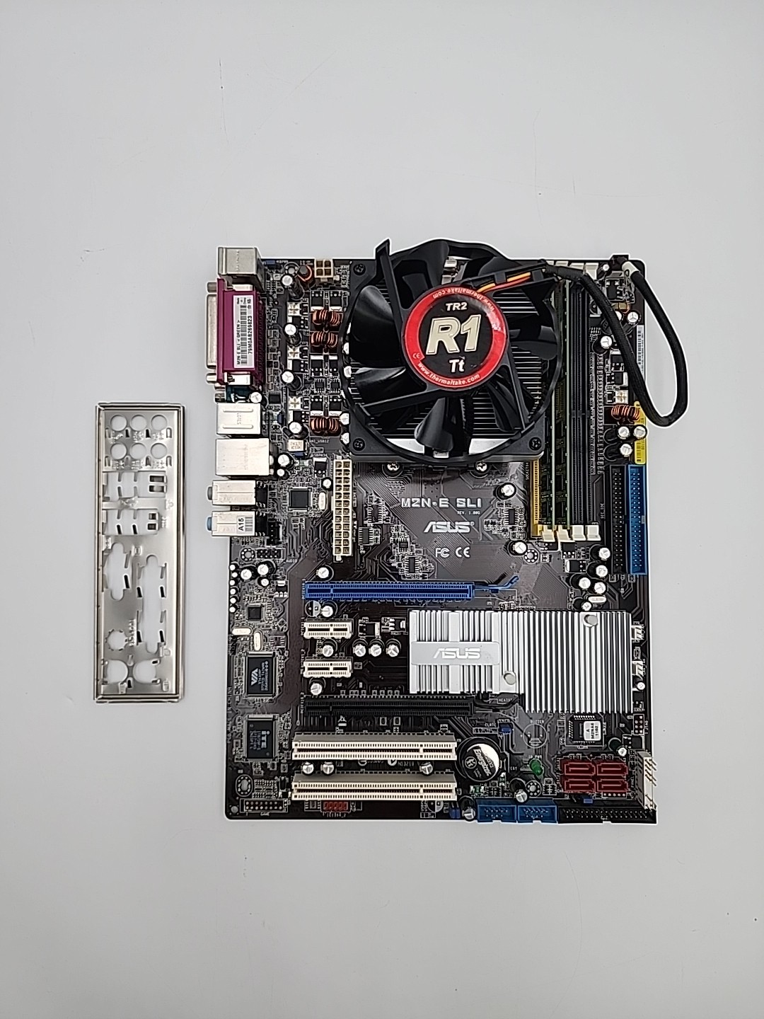 ASUS M2N-E SLI Motherboard Athlon 64 X2 CPU 2GB RAM AM2 ADA5400IAA5CZ