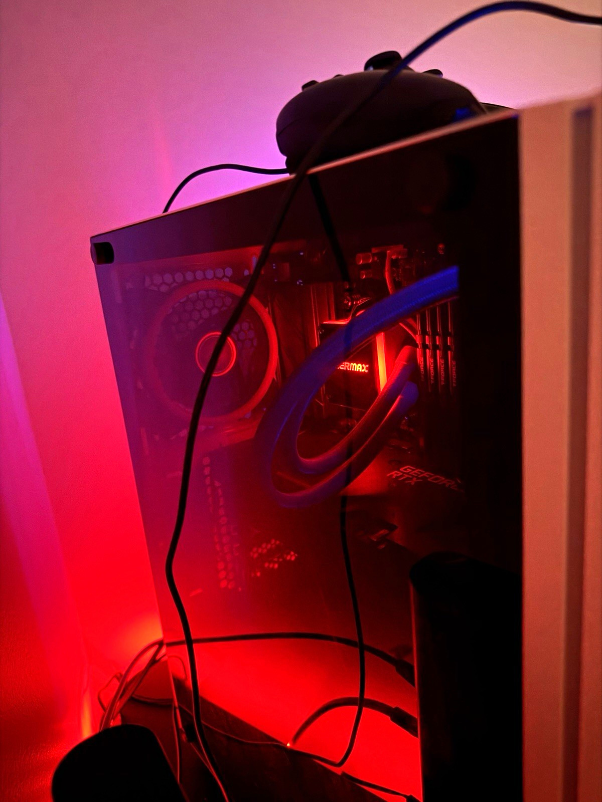 Skytech Chronos Gaming PC – Ryzen 7 5800X – RTX 3070 Ti 8GB – 32GB RAM – 1TB