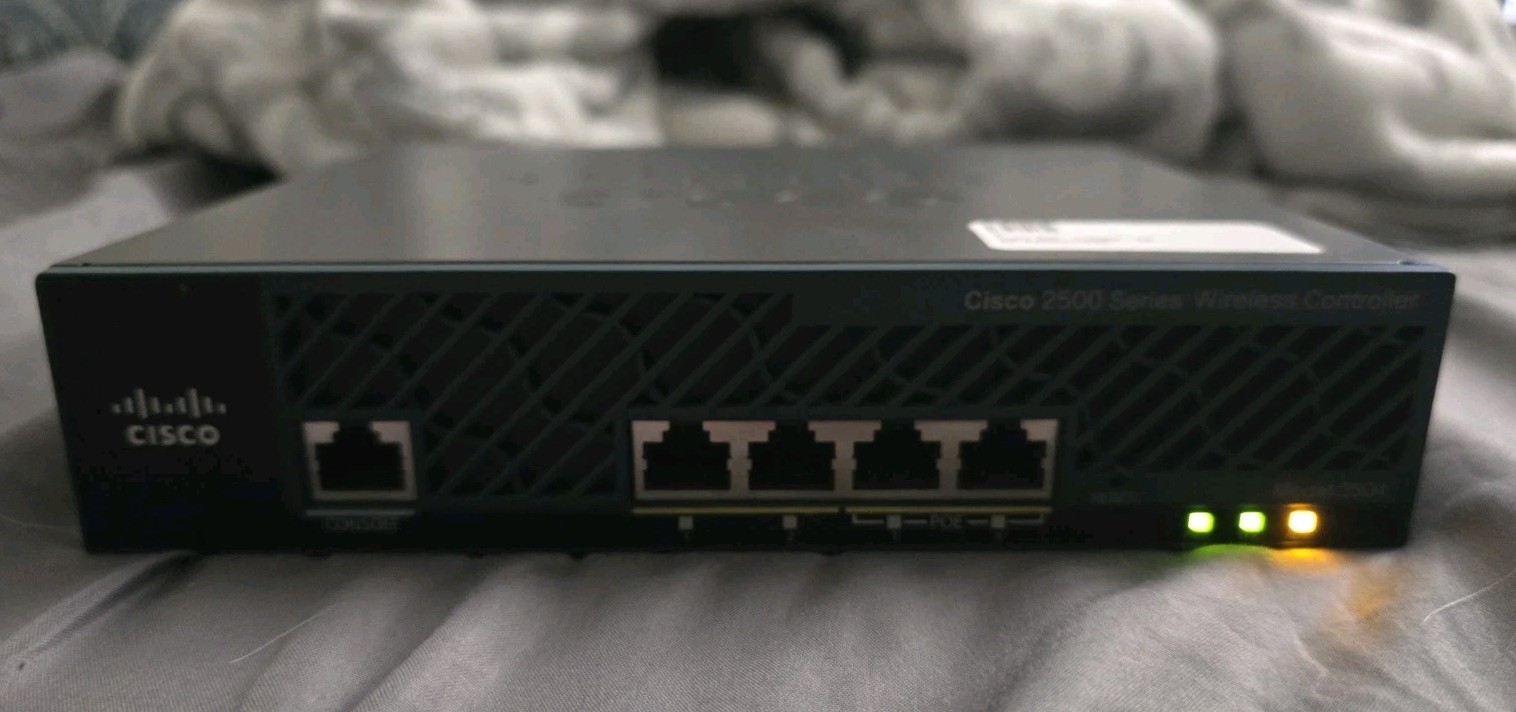 Cisco 2504 Wireless LAN Controller AIR-CT2504-K9 V06 50 AP Licenses 8.5.182.0