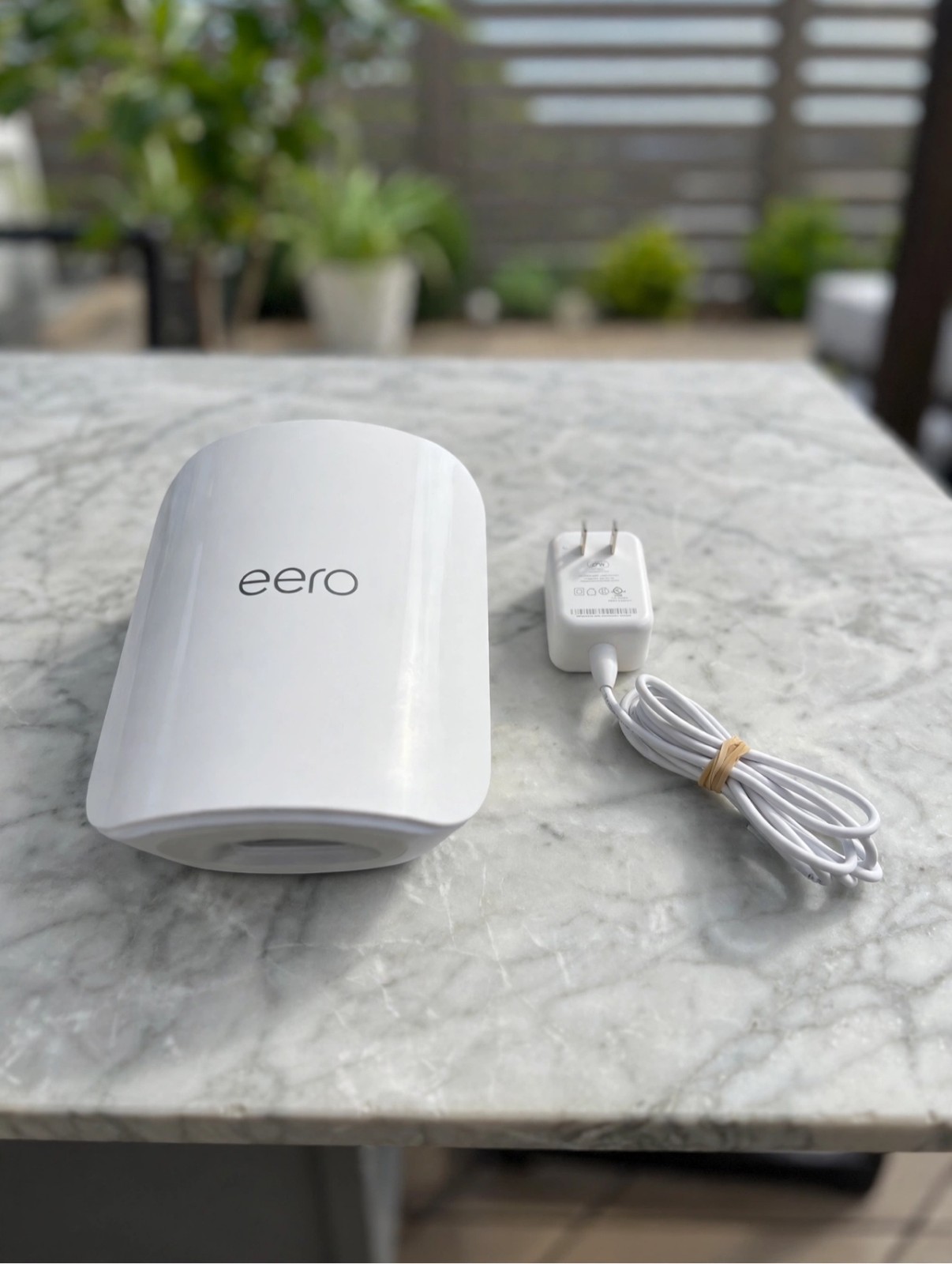 eero Pro 7 Single Tri-Band Mesh WiFi 7 BE10800 Router Open Box Frontier White