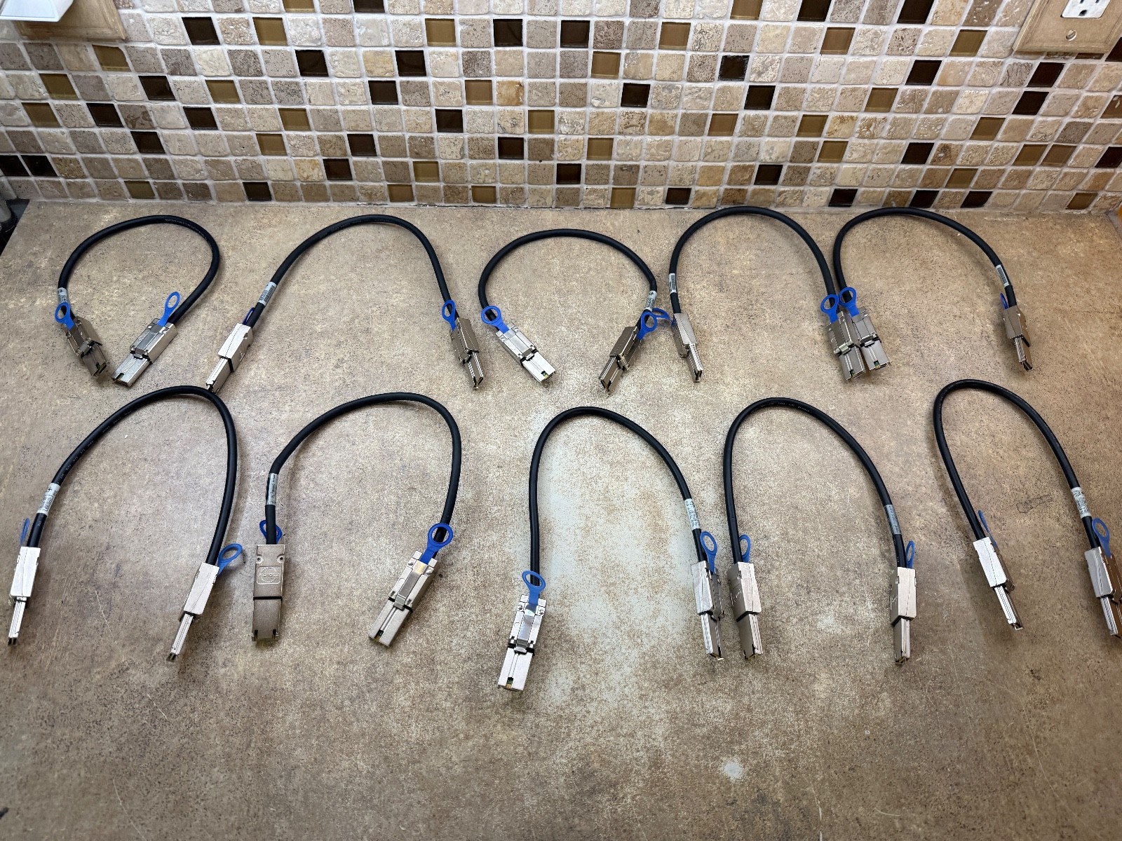 LOT OF 10 Genuine HP External Mini SAS SFF-8088 Cable 408766-001