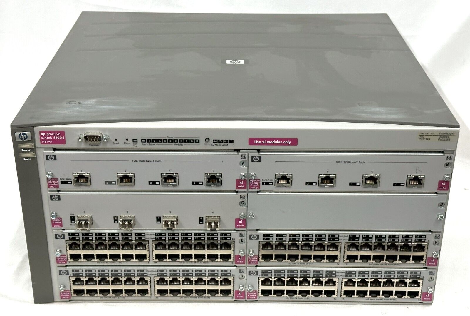 HP Procurve Switch 5308xl J4819A w/ 2x Mini-GBIC J4878A, 2x J4821A 100/1000-T