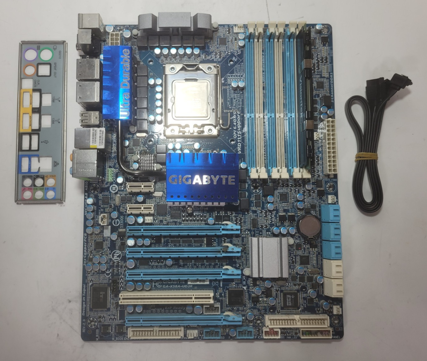 Gigabyte GA-X58A-UD3R Motherboard Core I7 4GB RAM, IO Shield # 1806