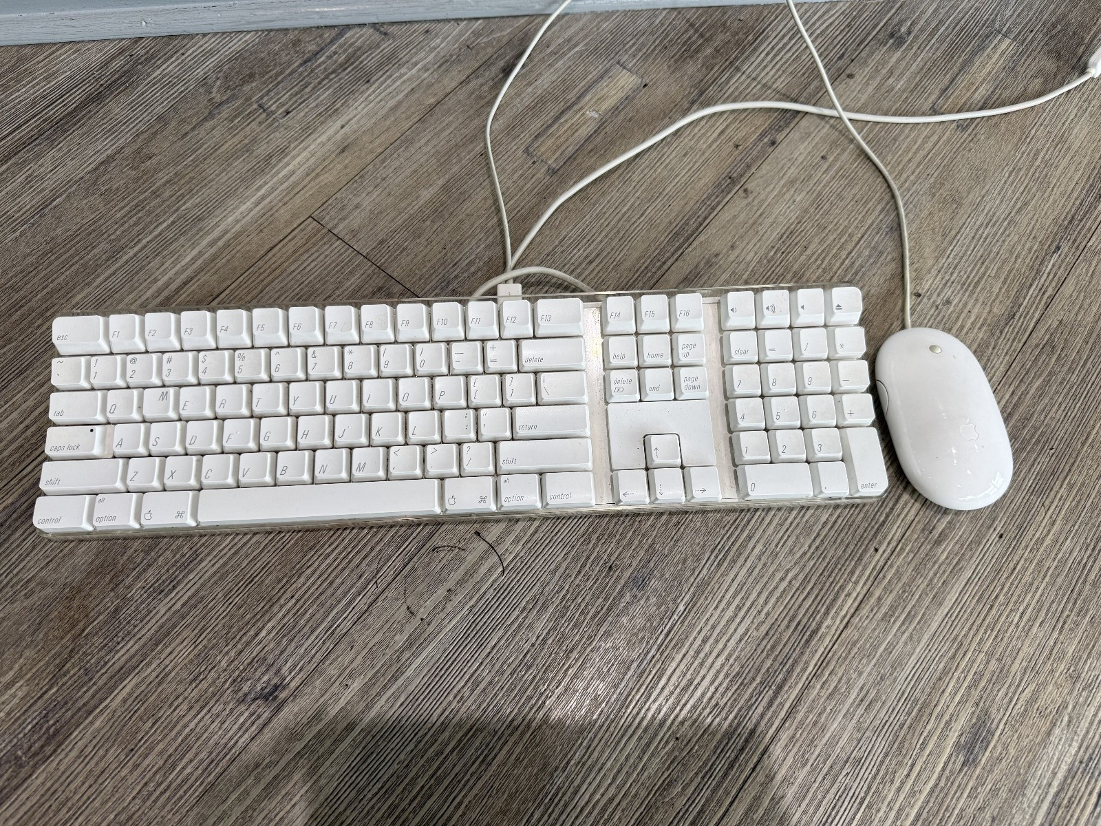 Vintage Wired Apple Keyboard A1048 & Apple Pro Mouse M5769 TESTED & WORKING 