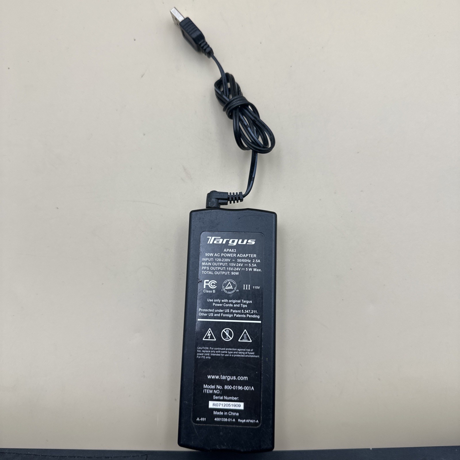 #N32- Targus 90W Universal Wall Power Adapter Laptop Charger APA63US 15-24V