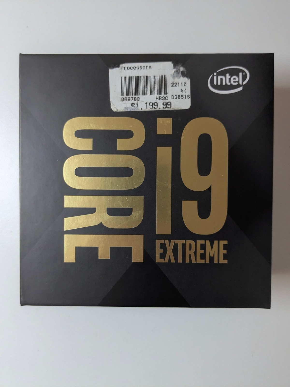 Intel Core i9-10980XE 18-Core LGA2066 CPU with Box - Excellent