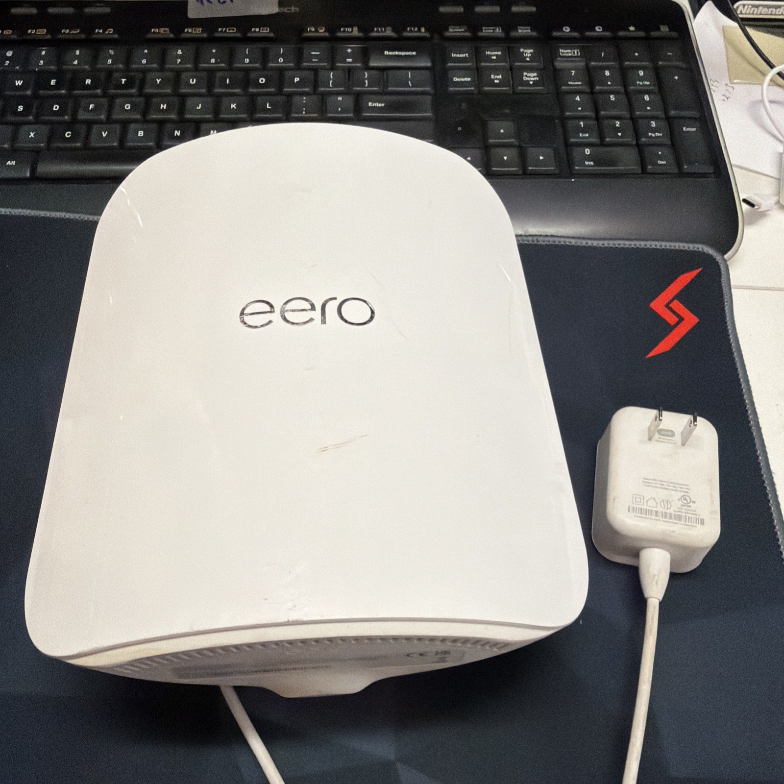 Amazon EERO Max 7 Tri-Band Wi-Fi 7 Mesh Router - V010001
