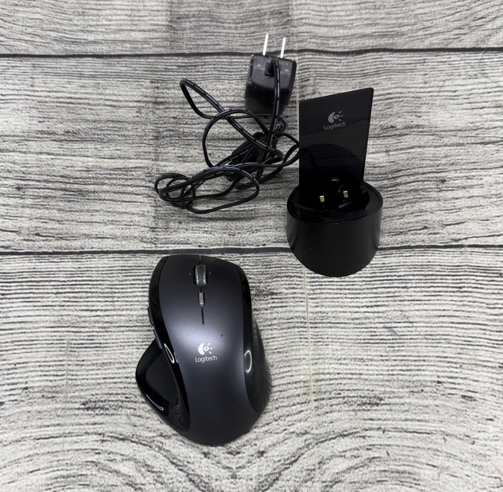 Logitech MX Revolution M-RBQ124 Ergonomic Wireless Laser Mouse & Charger NO USB