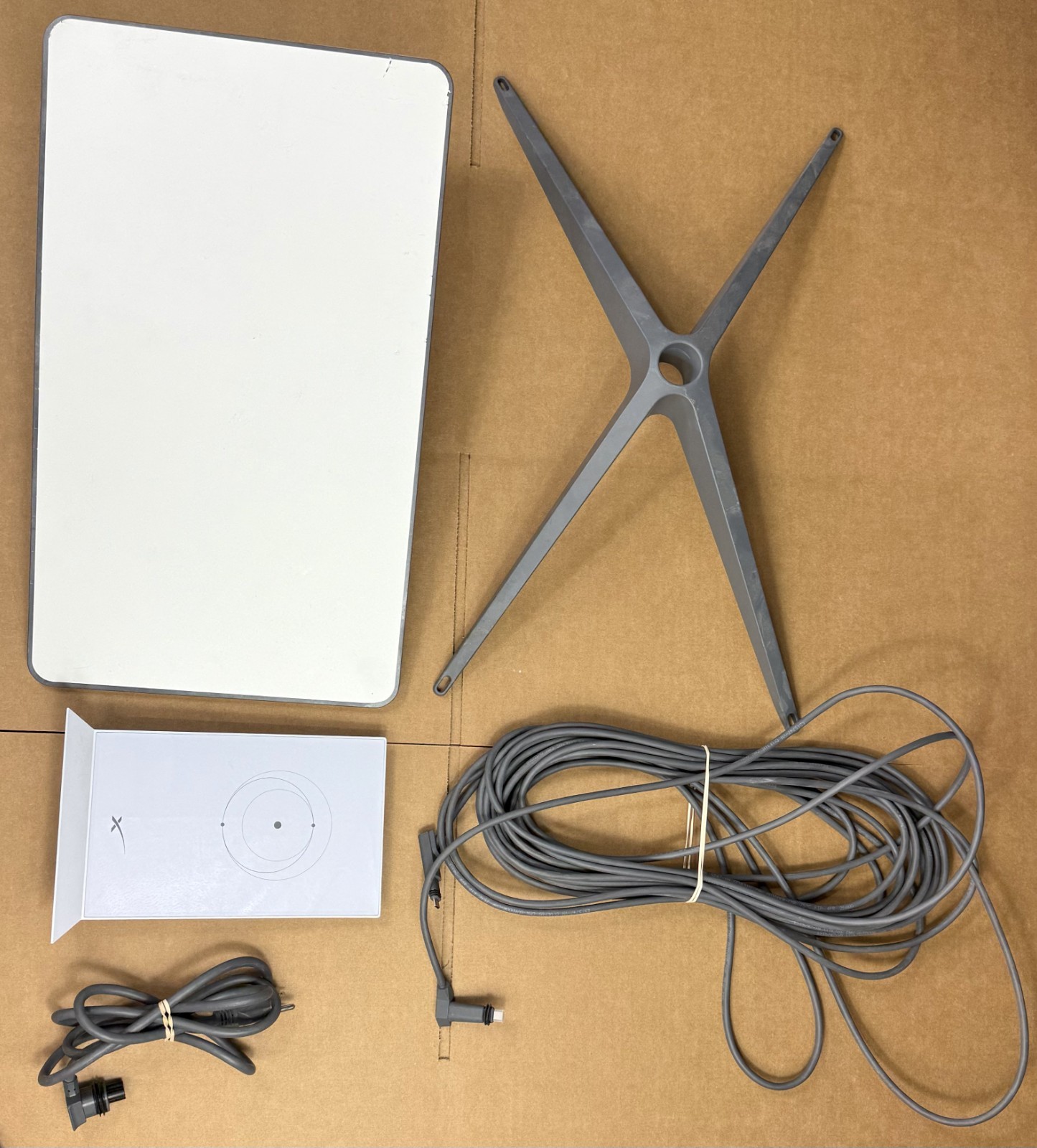 Starlink Mixed Lot Gen 3 Router UTR-231 Gen 2 Dish Stem UTA-212 - Untested
