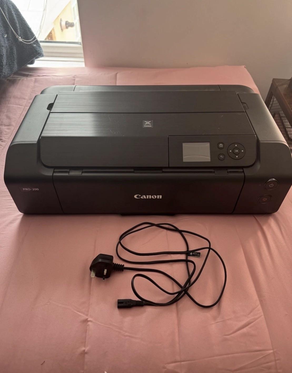 Canon PIXMA PRO-200 Wireless Color Inkjet Photo Printer *Extra Ink included*