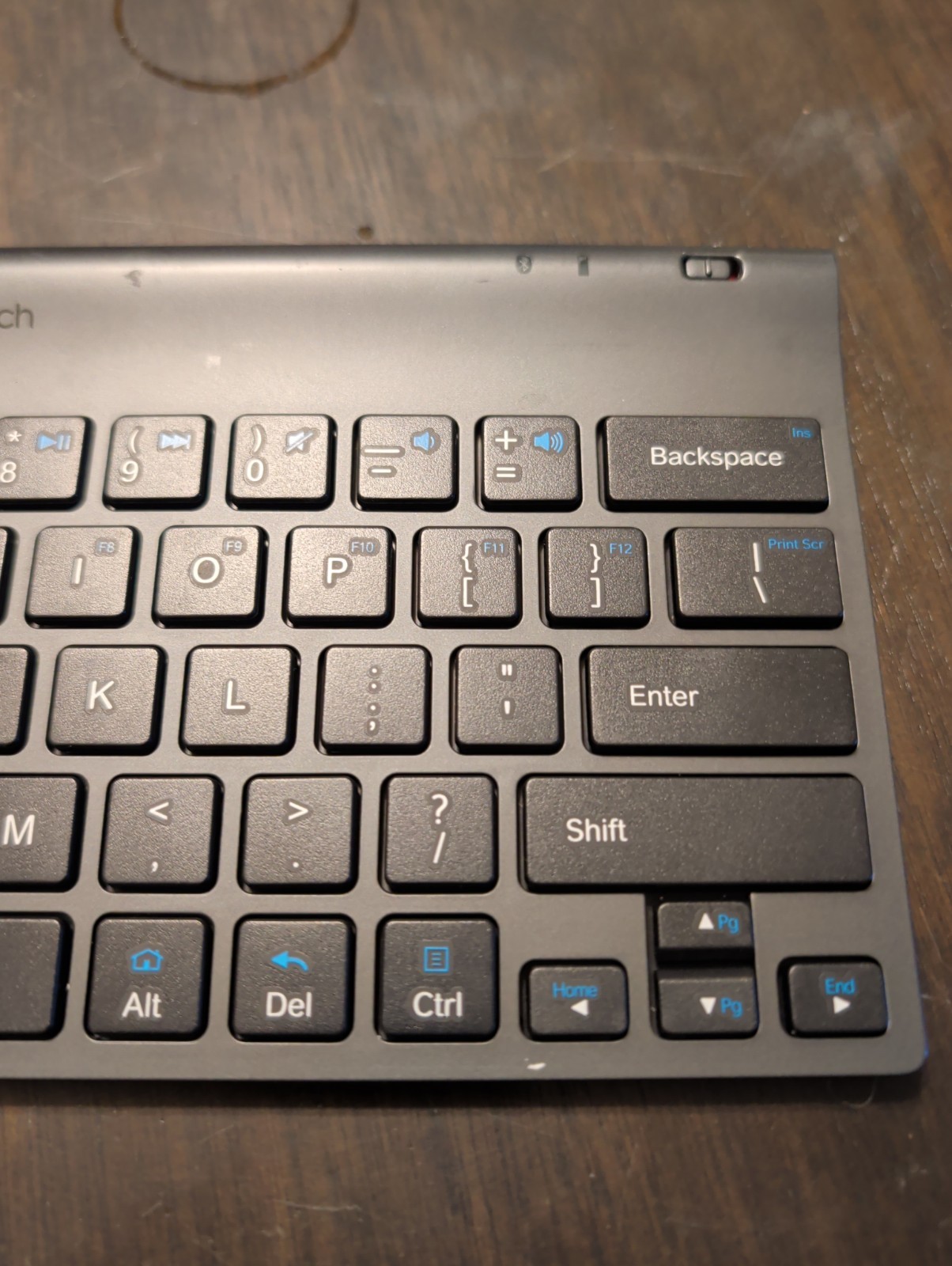 Logitech Tablet Keyboard With Case