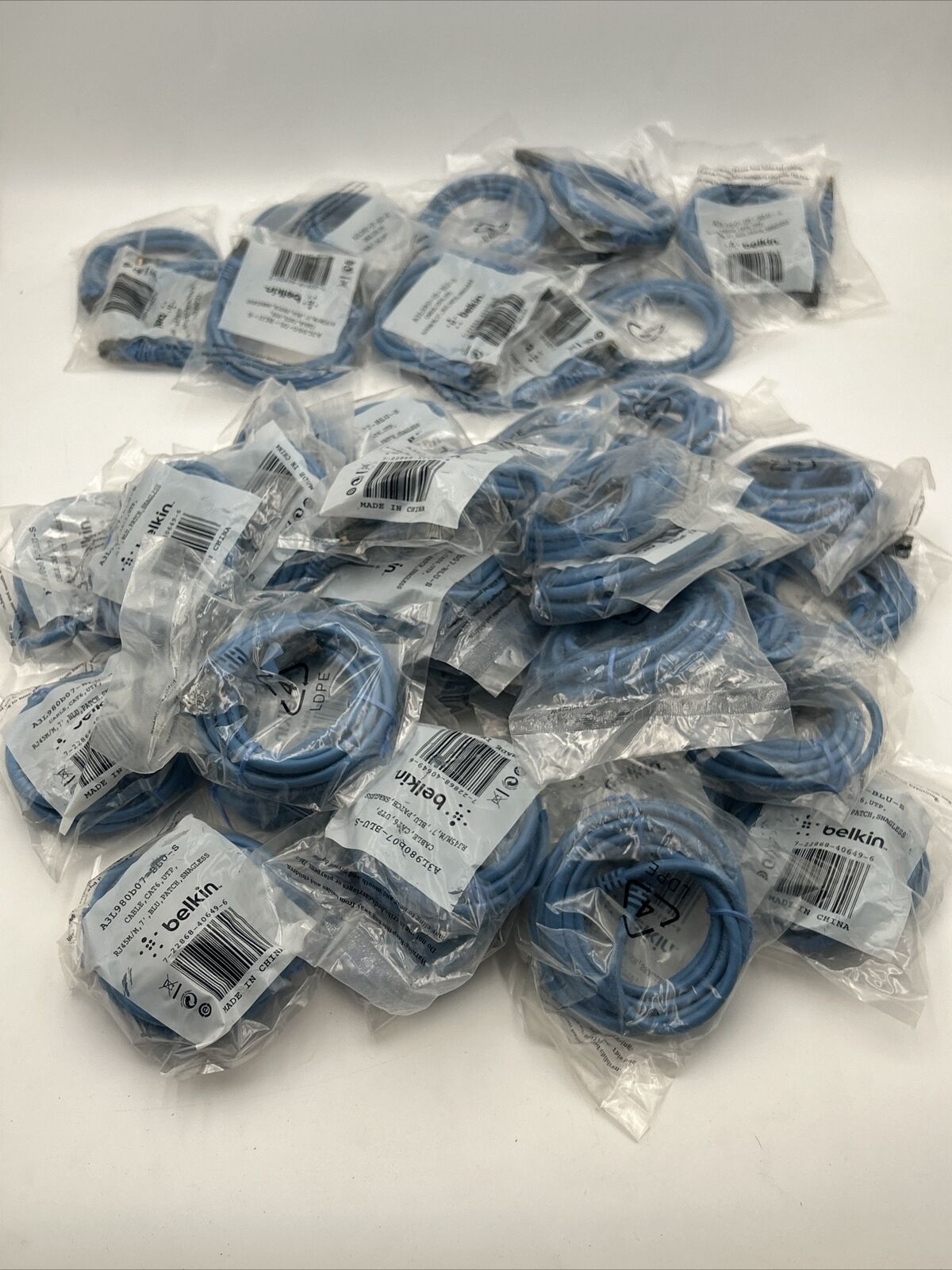 84  New HUGE Lot CDW Belkin 7'&5 FT Cat 6 Snagless Patch Cable RJ45M BLU / WHITE