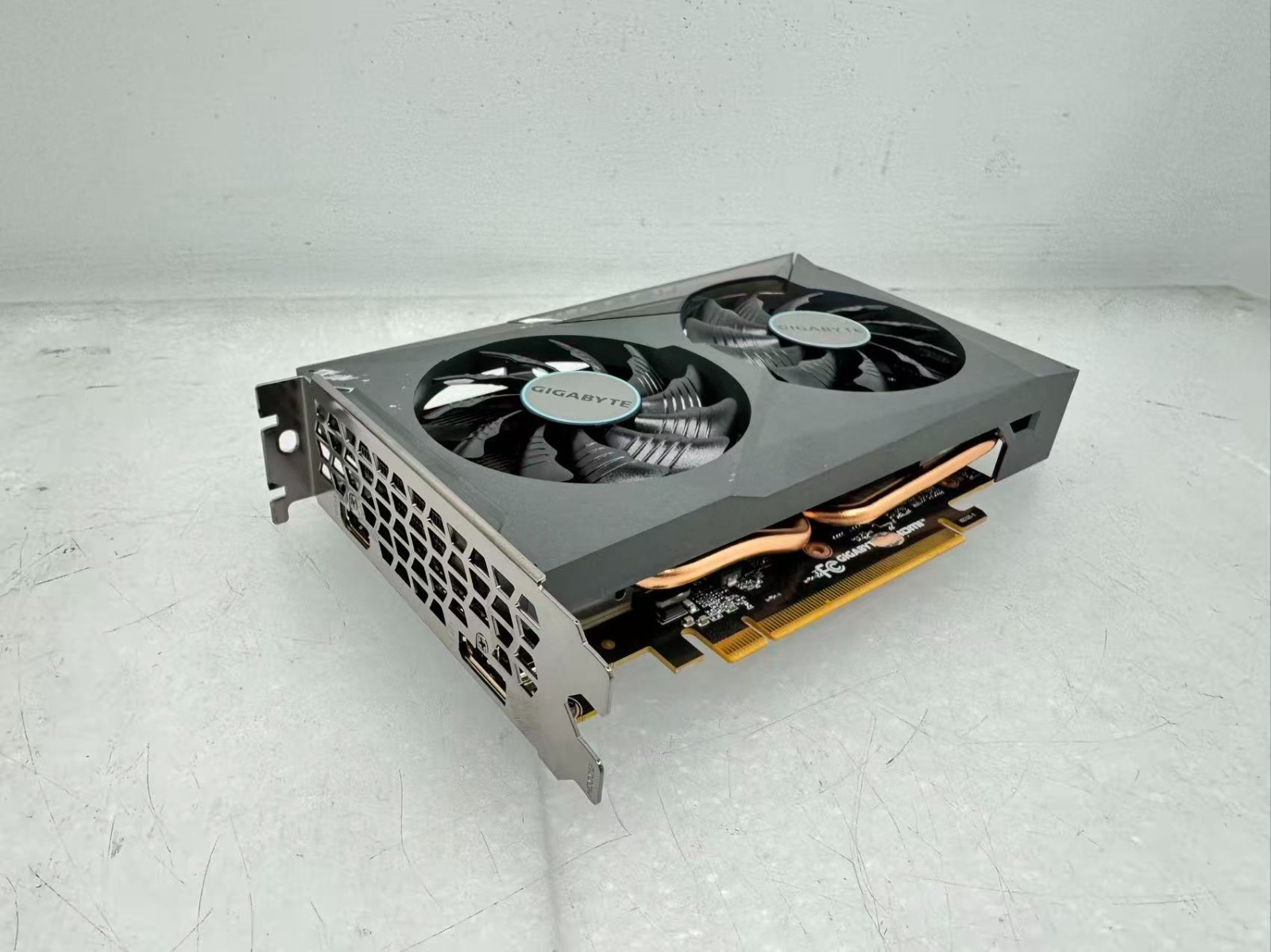 GIGABYTE Radeon RX 6500 XT EAGLE 4G GDDR6 Graphics Card GV-R65XTEAGLE-4GD