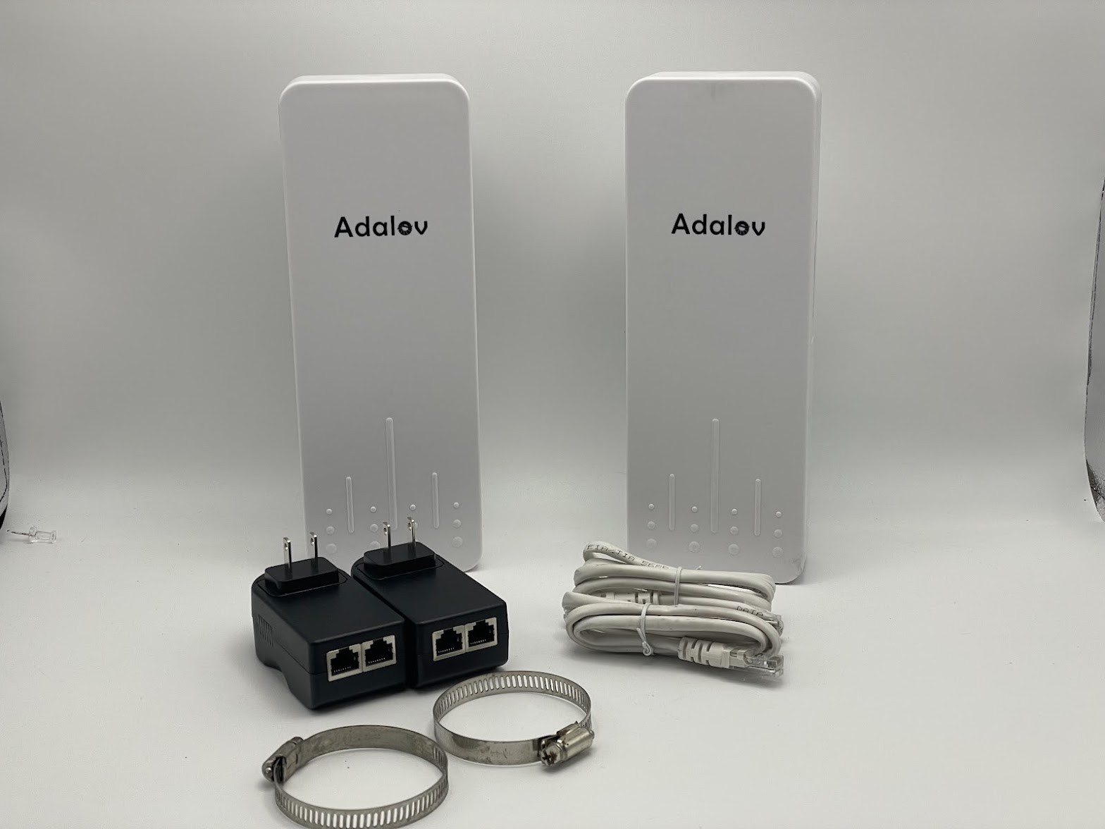 AdaLov CPE660 3KM Outdoor Wireless Bridge 5.8GHz Point to Point WiFi CPE