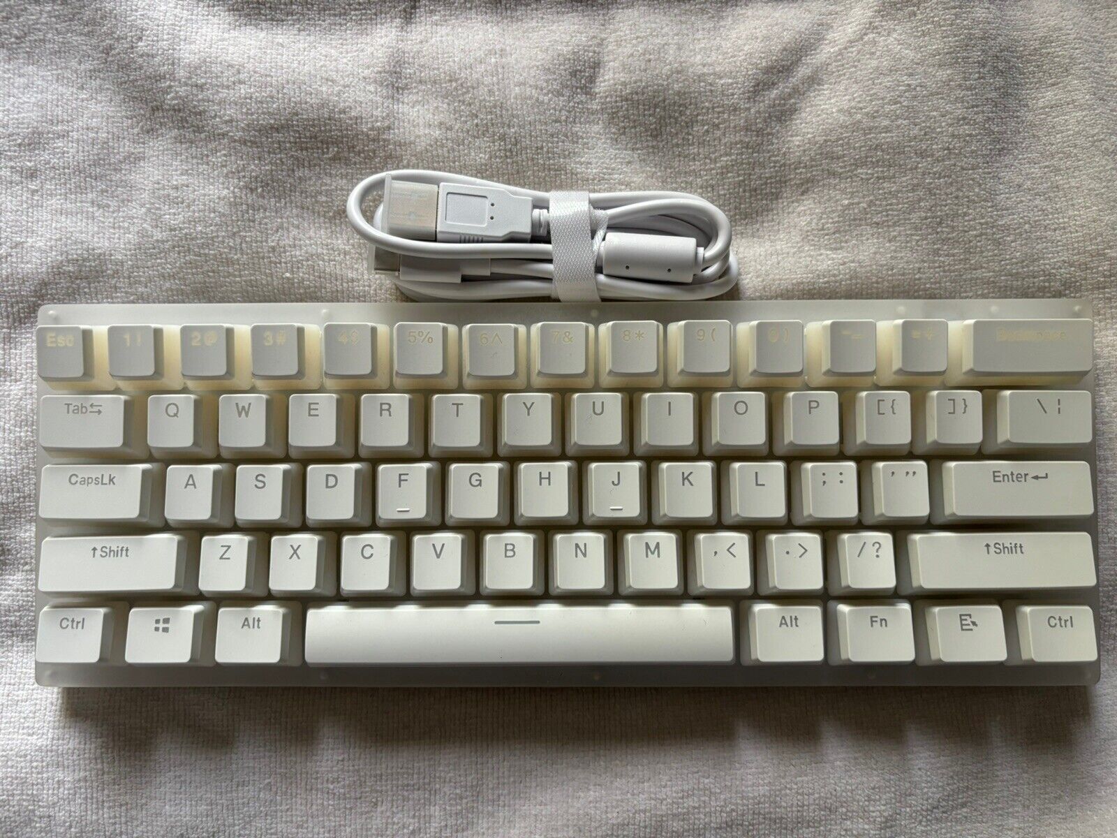 Womier K61 60% Gaming Keyboard Creamy Wired Mechanical Gateron Yellow Switches