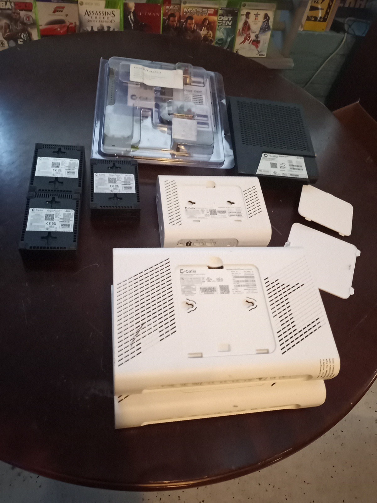 Lot Of Mixed Untested Calix  Gigapoint Gigaspire Gigahub Untested Units Only