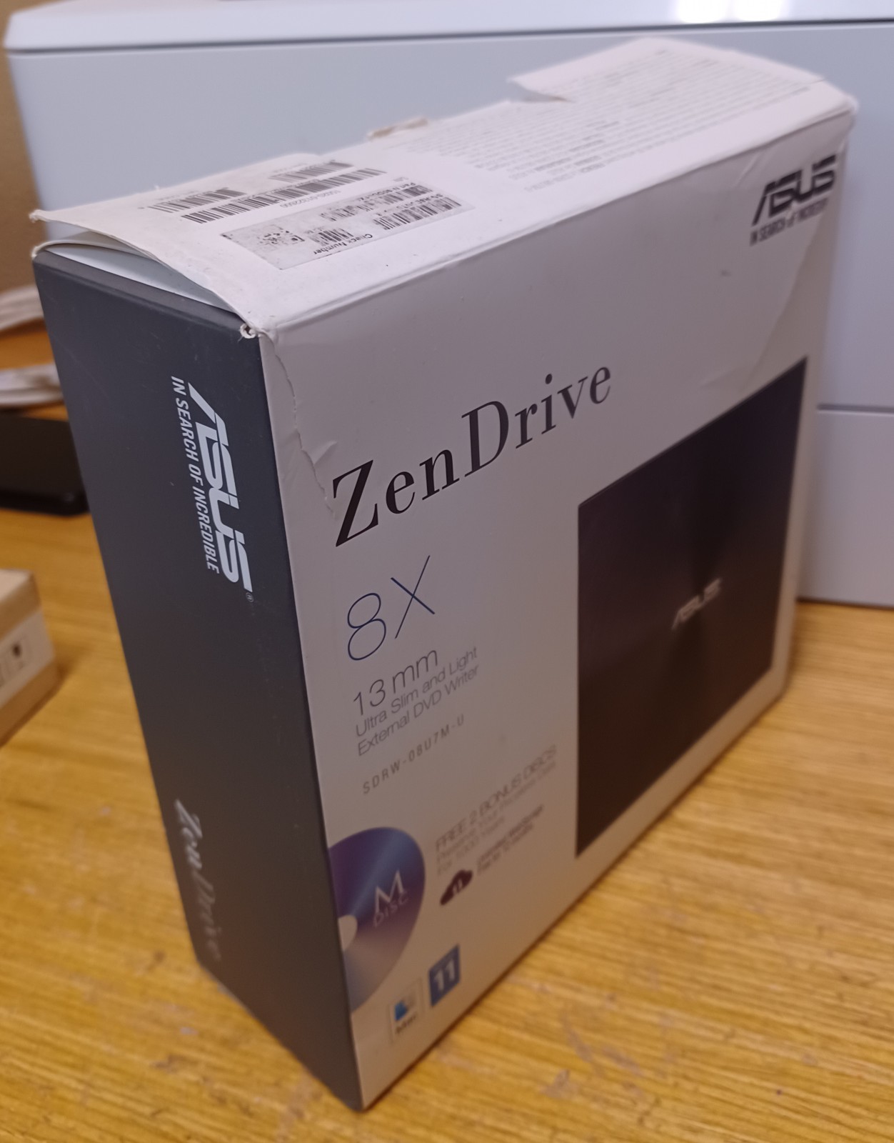 Asus - SDRW-08U7M-U - ZenDrive USB 2.0 External 8X DVD Optical Drive Black #136C