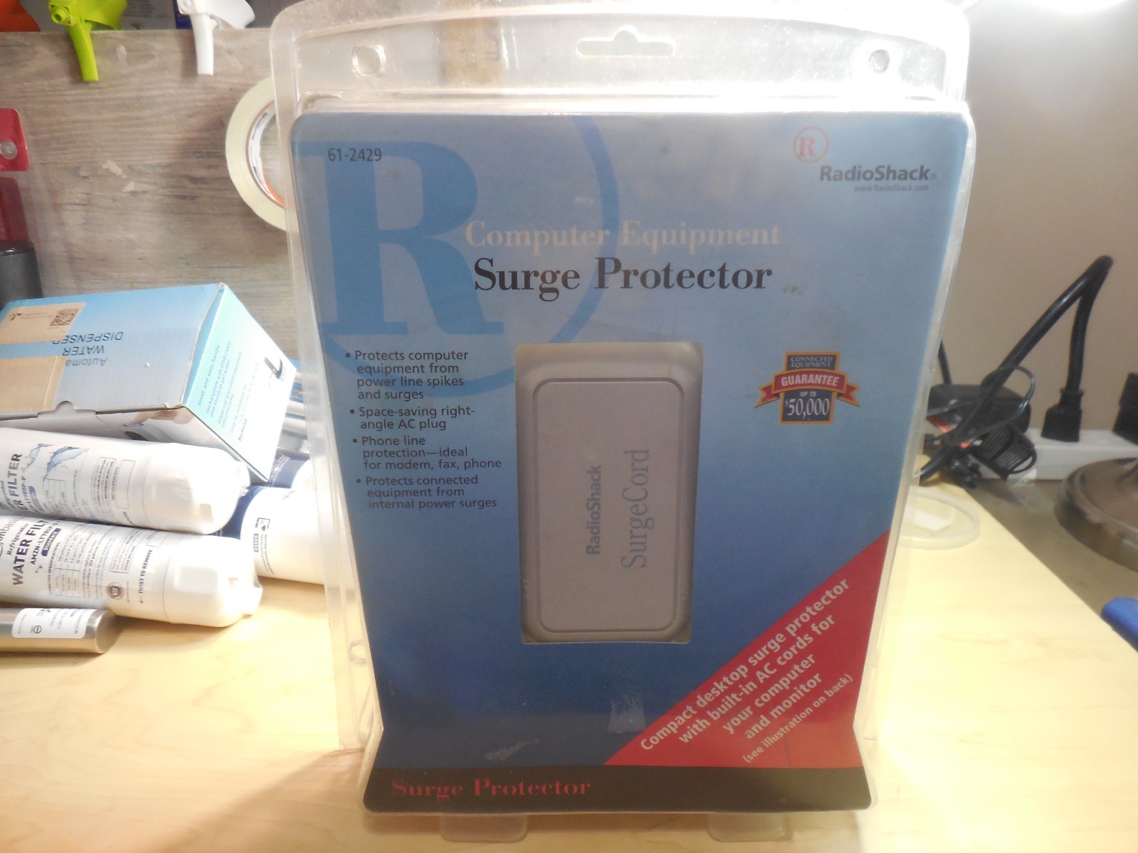 Radio Shack  Network Surge Protector=61-2429=BRANDNEW IN CASE/COMPACT