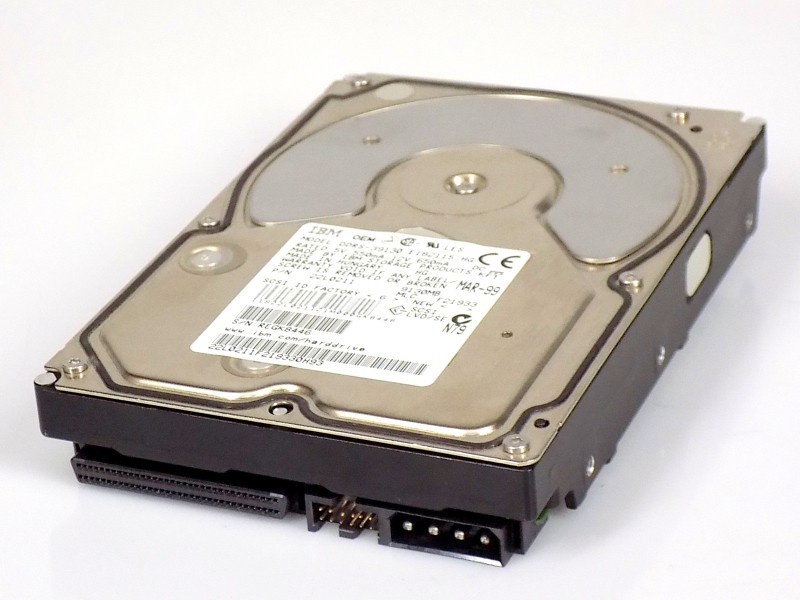 9.1GB IBM DDRS-39130 22L0211 SCSI 68-Pin 3.5 inch 7200rpm HDD Hard Drive