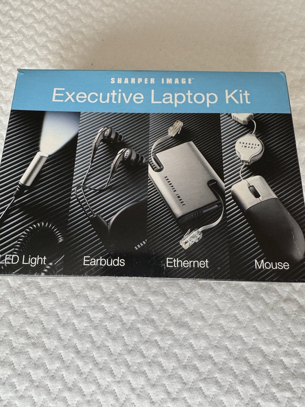 New Sharper Image Executive Laptop Kit LED Light Earbuds Ethernet Cord & Mouse