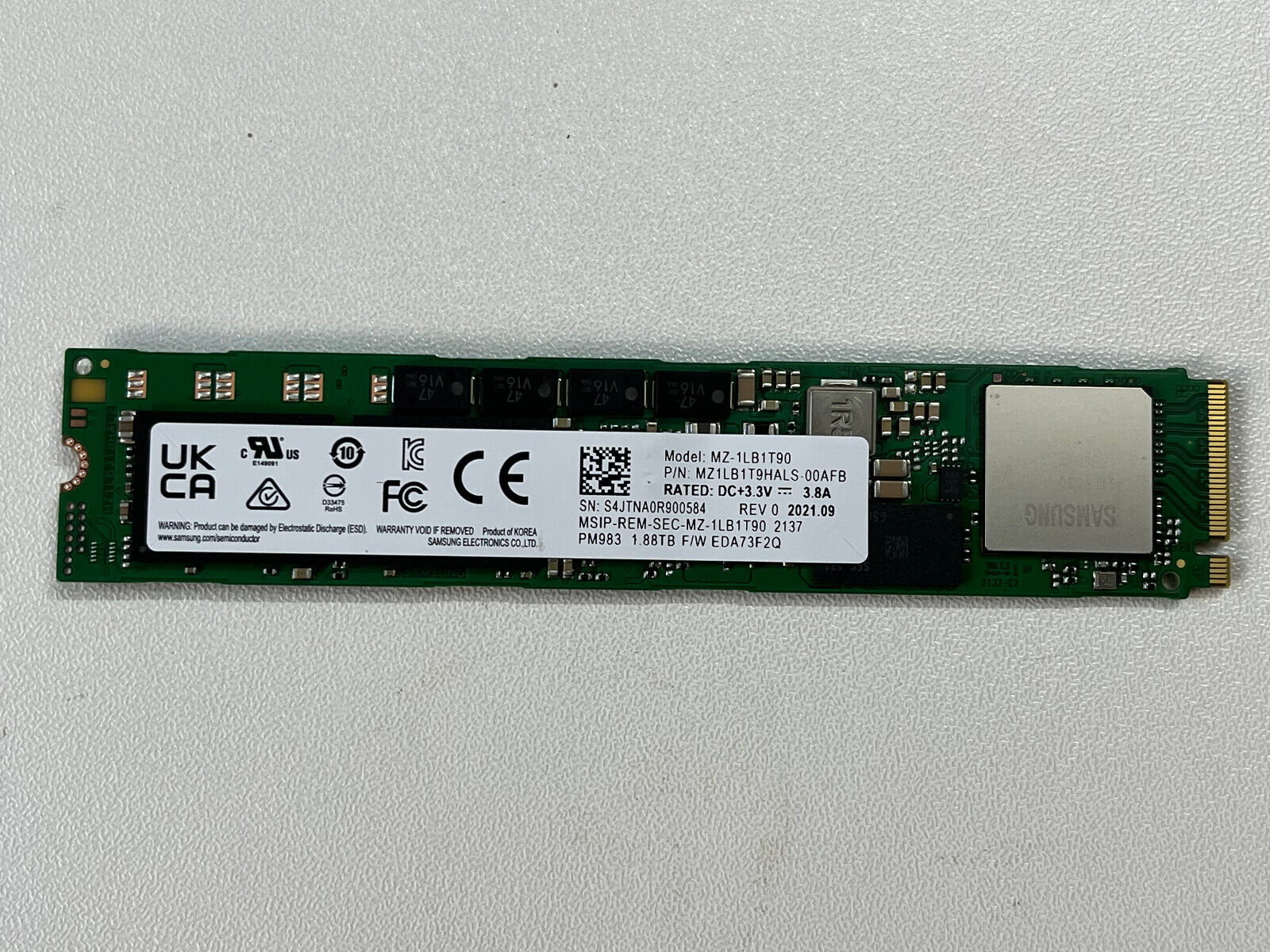 Samsung PM983 MZ-1LB1T90 1.88T SSD PCIe Gen4x4 NVMe M.2 22110 Solid State Drive