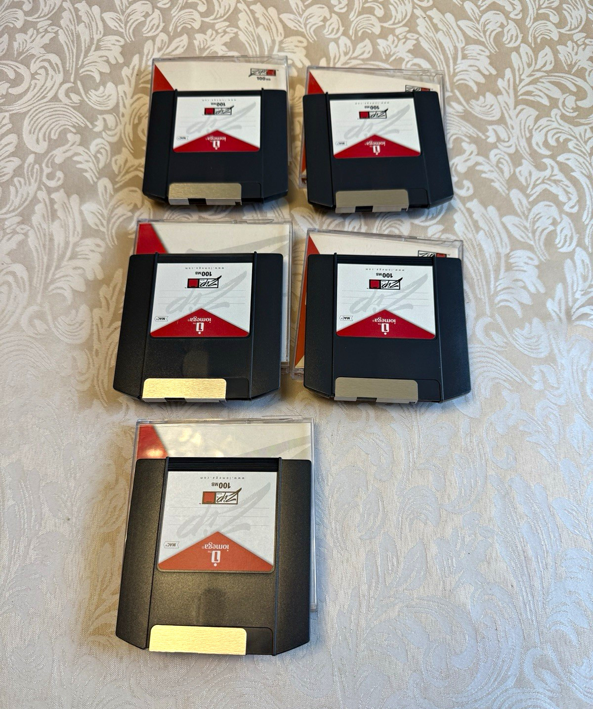Iomega Zip 100MB Disks Lot of 5 TESTED FORMATTED w/ Cases Vintage PC Mac