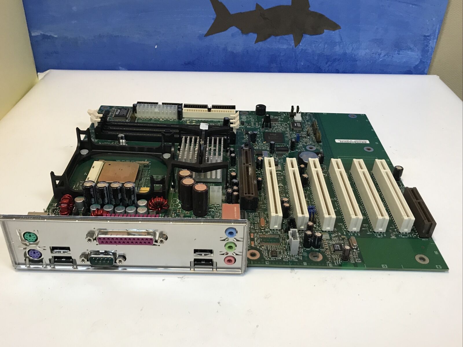 Intel D845WN A64179-203  Mainboard Sockel 478 W/ Pentium 4 CPU 1.7GHZ