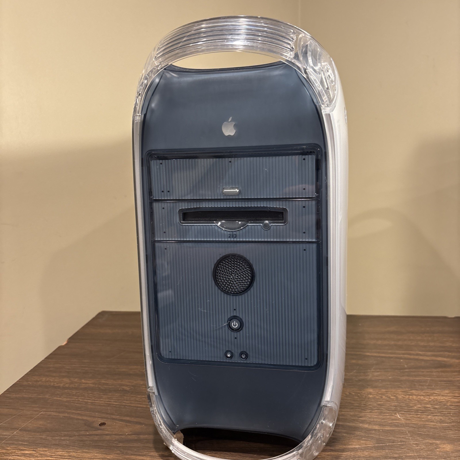 Apple PowerMac Desktop G4 Tested and working unit.