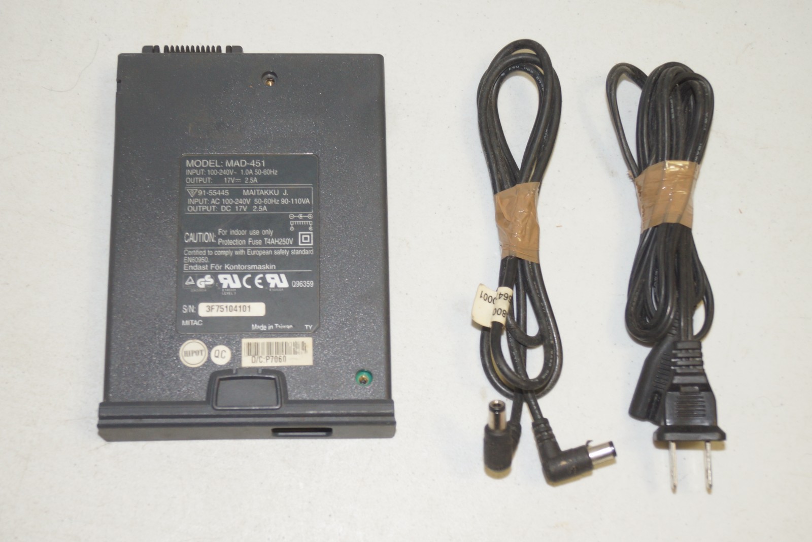 Mitac AC Adapter- Laptop MAD-451, 17V 2.5A